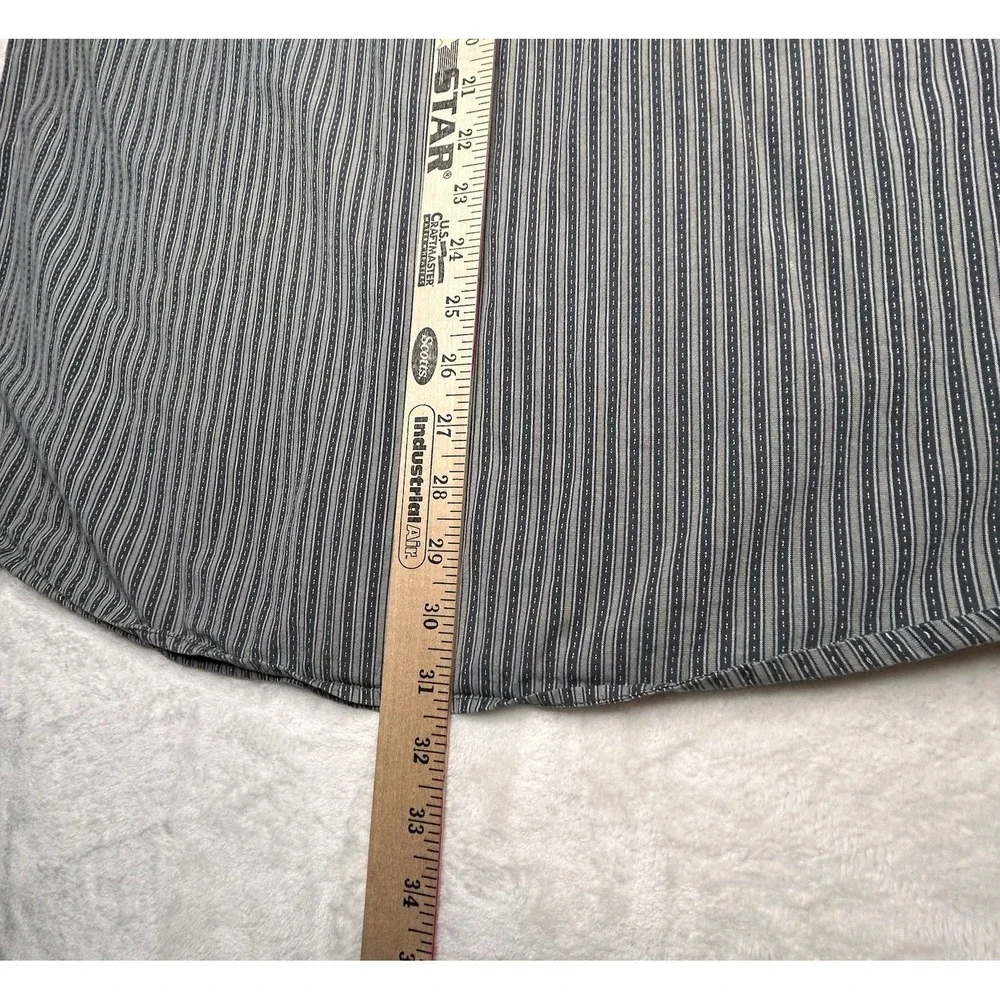 The North Face A5 Series Mens Large Gray Button Down Short Sleeve‎ Shirt